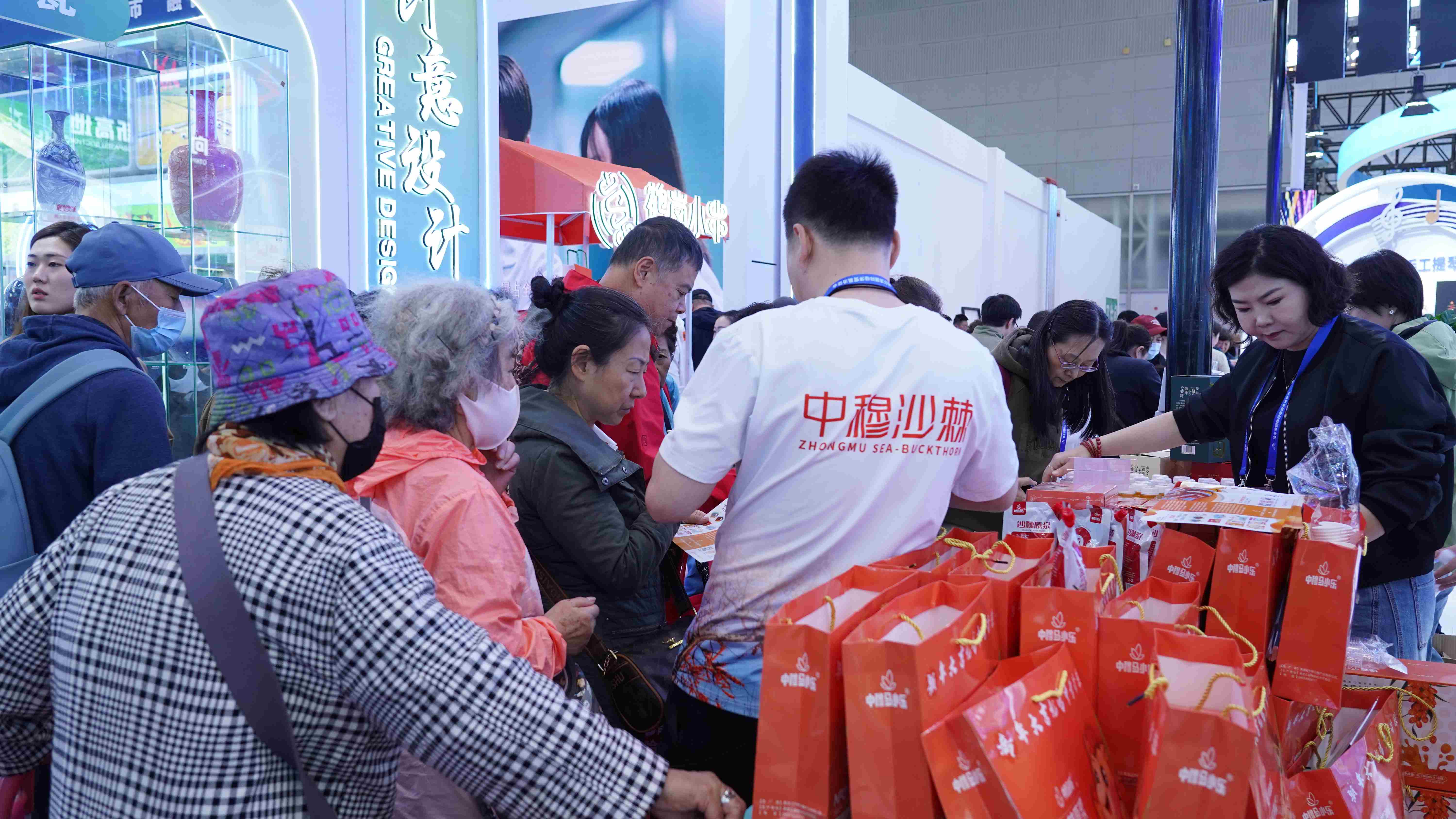 中穆沙棘「寒地黃金果」：哈洽會(huì)火爆「出圈」叩響大灣區(qū)