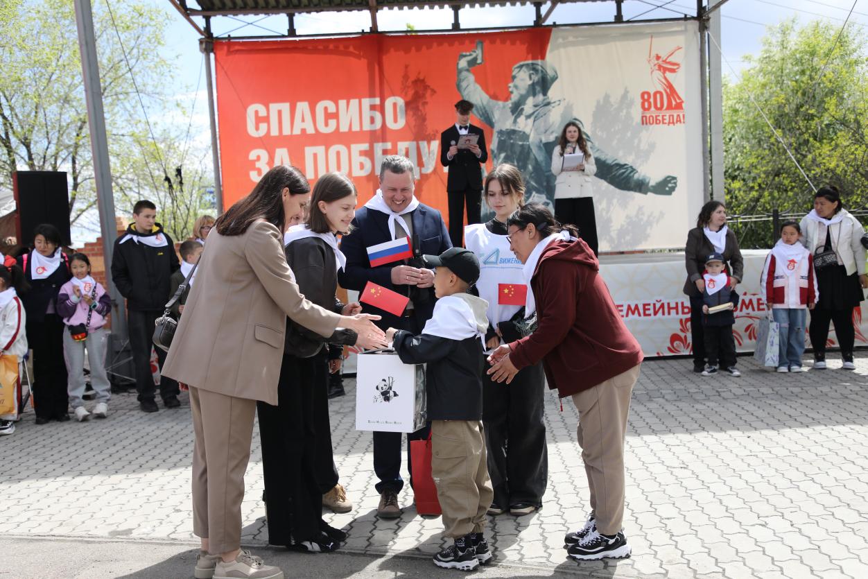 兩岸文化交流漸入「家」境——第三屆中俄家庭文化交流活動(dòng)架起民間友好新紐帶