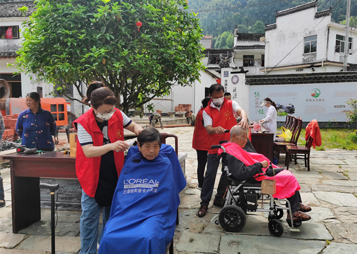 皖休寧縣：志願(yuàn)服務(wù)踐初心