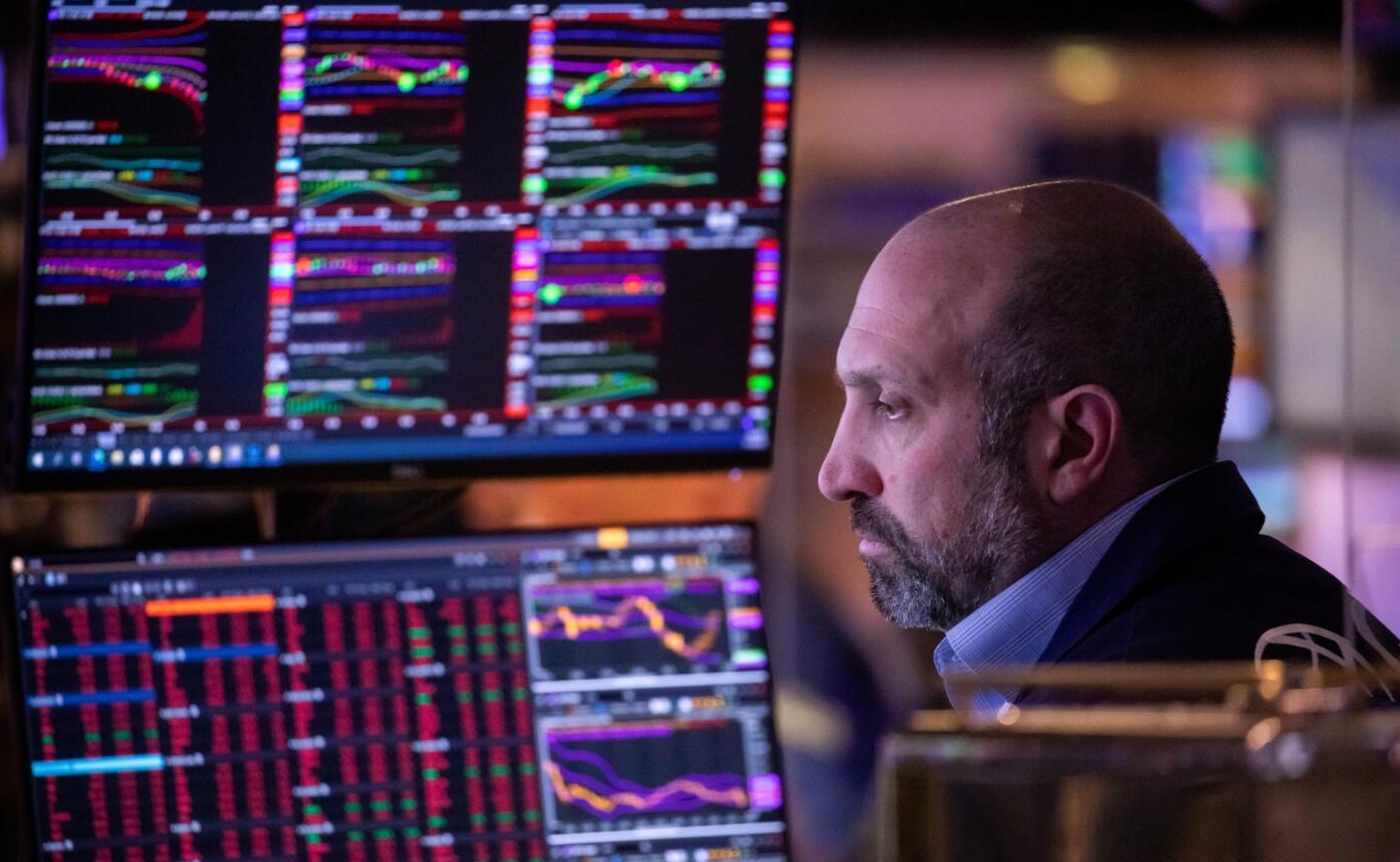 美國(guó)股市低開(kāi)高走 三大股指小幅收漲