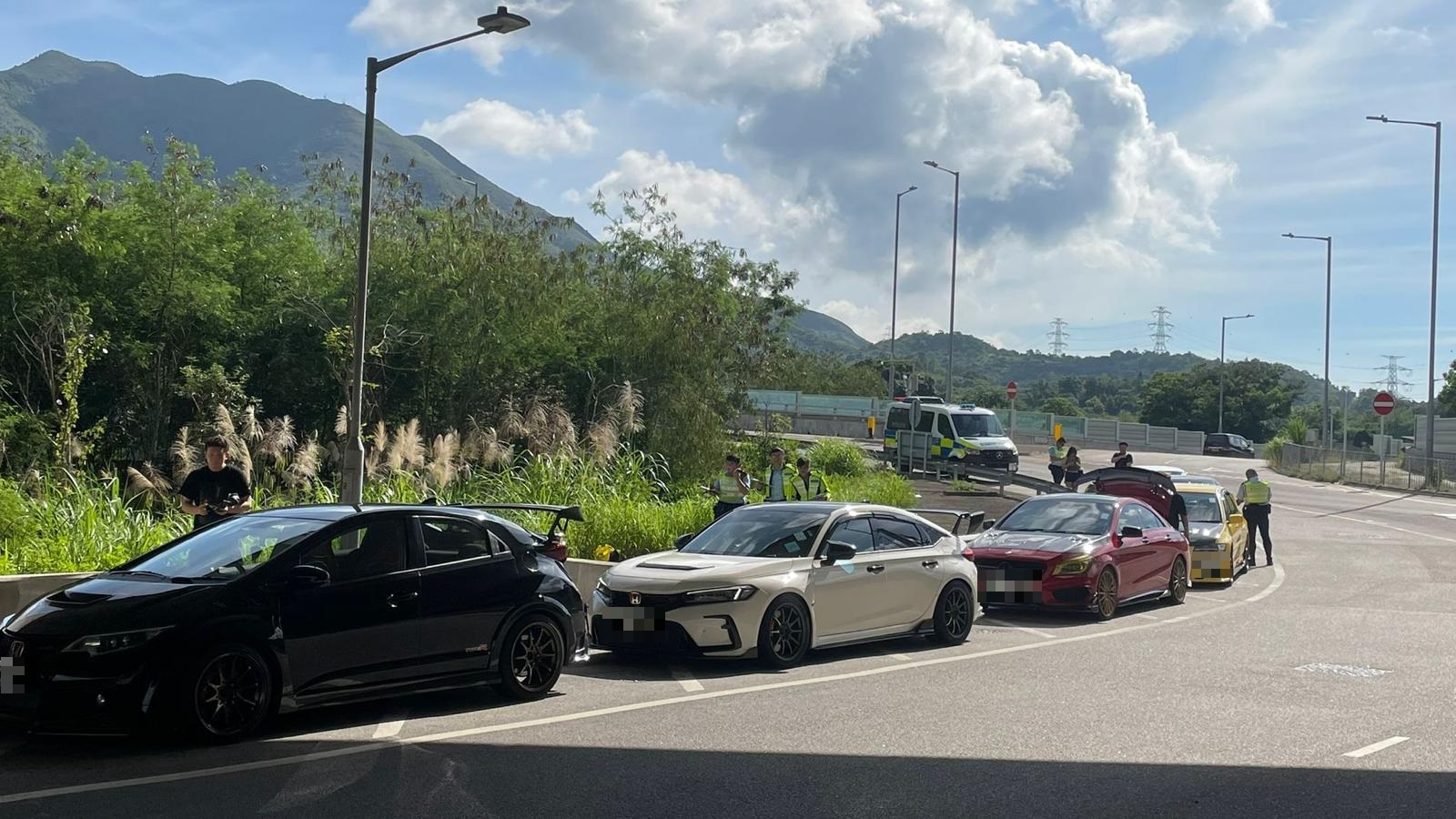 警方新界北打擊交通違例 發(fā)100張告票扣留12輛車