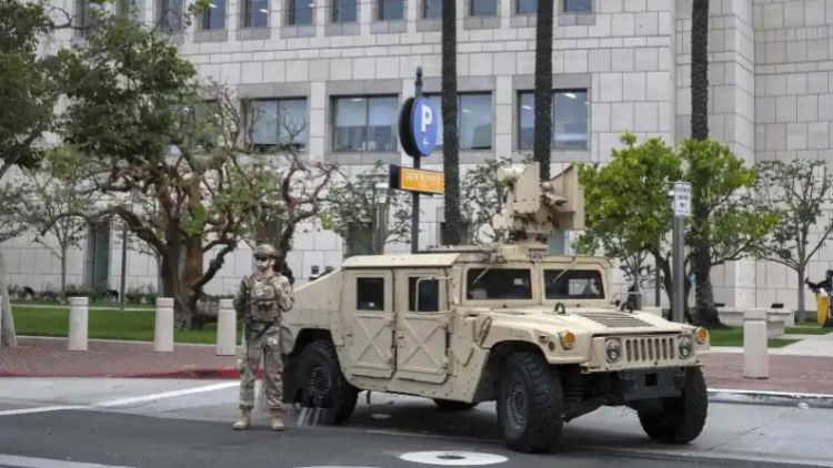 洛杉磯市中心部分地區(qū)實(shí)施宵禁