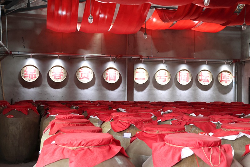 堅(jiān)守古法釀造　四川綿竹綿春酒業(yè)釀就醇厚酒香