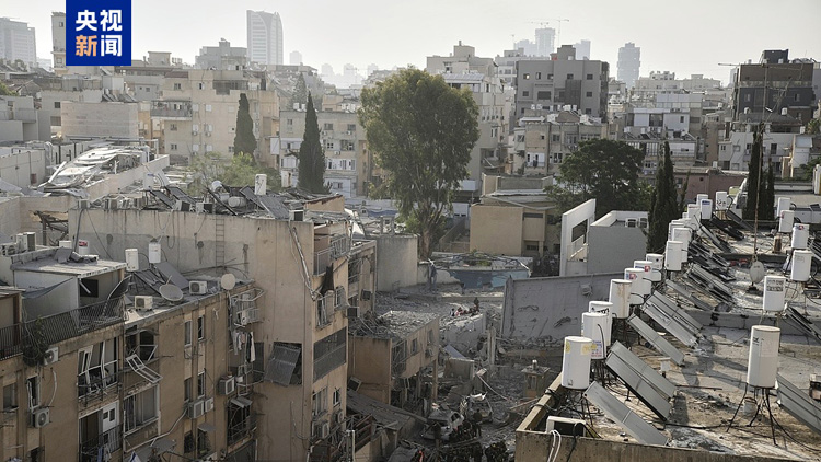 以方稱伊朗發(fā)動11輪襲擊 包括370枚彈道導彈和上百架無人機