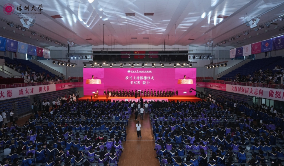 畢業(yè)季深圳高校紮堆曬就業(yè)升學(xué)「成績(jī)單」