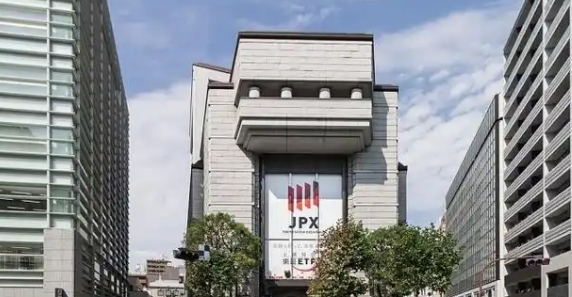 日經225指數(shù)大漲逾600點 逼近4萬點大關