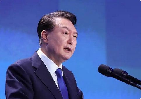 韓國前總統(tǒng)尹錫悅抵達特檢組 首度出面接受調(diào)查