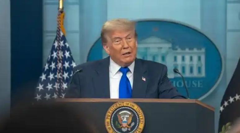 特朗普宣布中止美加貿(mào)易談判