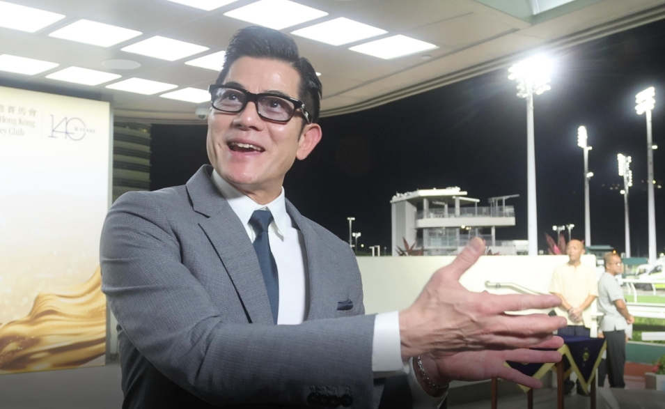 有片丨舞林密碼贏馬捧盃 城城講方媛錯(cuò)過拉頭馬  提起兩個(gè)寶貝女甜絲絲