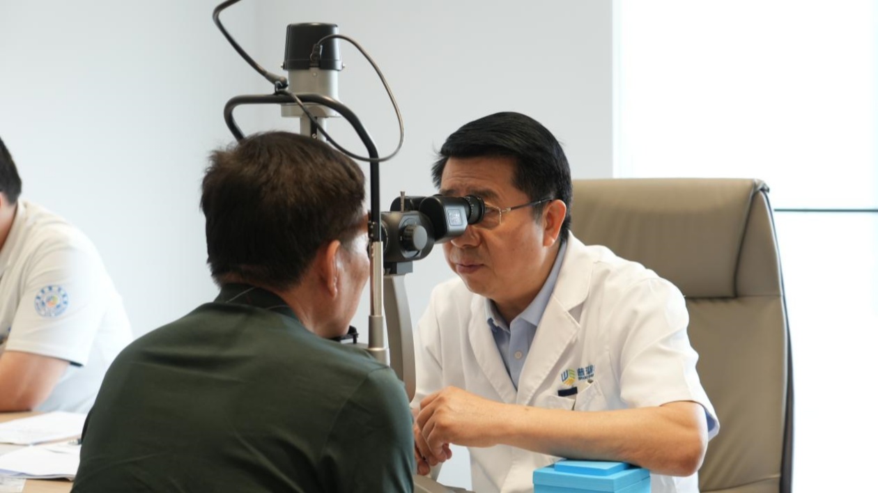 港人赴深圳睇眼視力提升  眼科專家劉紅山建議及早就醫(yī)