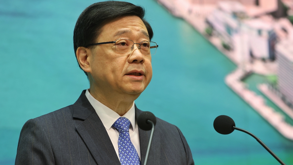 運(yùn)輸及物流局下午提交網(wǎng)約車立法建議 李家超就監(jiān)管方案提出7原則