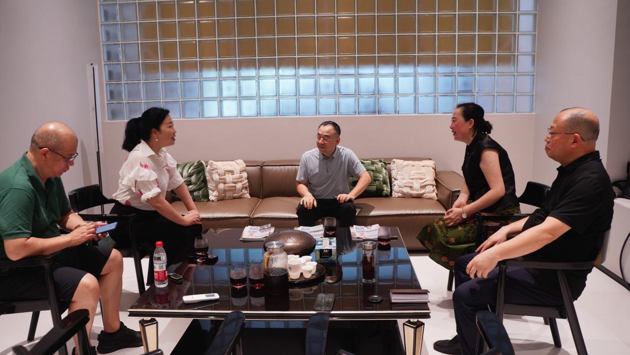 成都對外科技交流協(xié)會與香港商報社共探川港科技融合新局