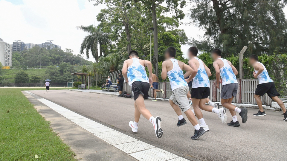 懲教署「沙鷗」更生長跑隊(duì) 助曾犯事青少年重新出發(fā)