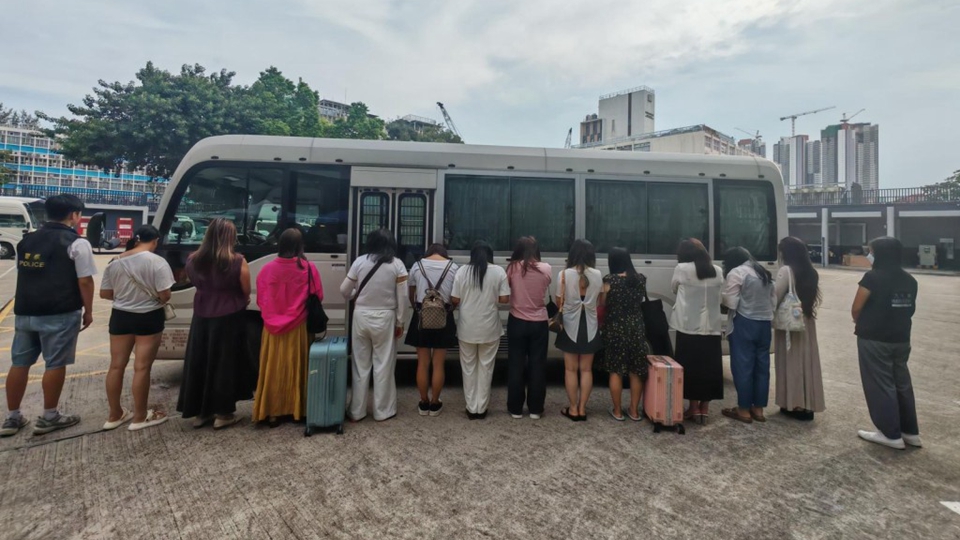 警方聯(lián)入境處元朗掃黃 拘捕26名內(nèi)地女子