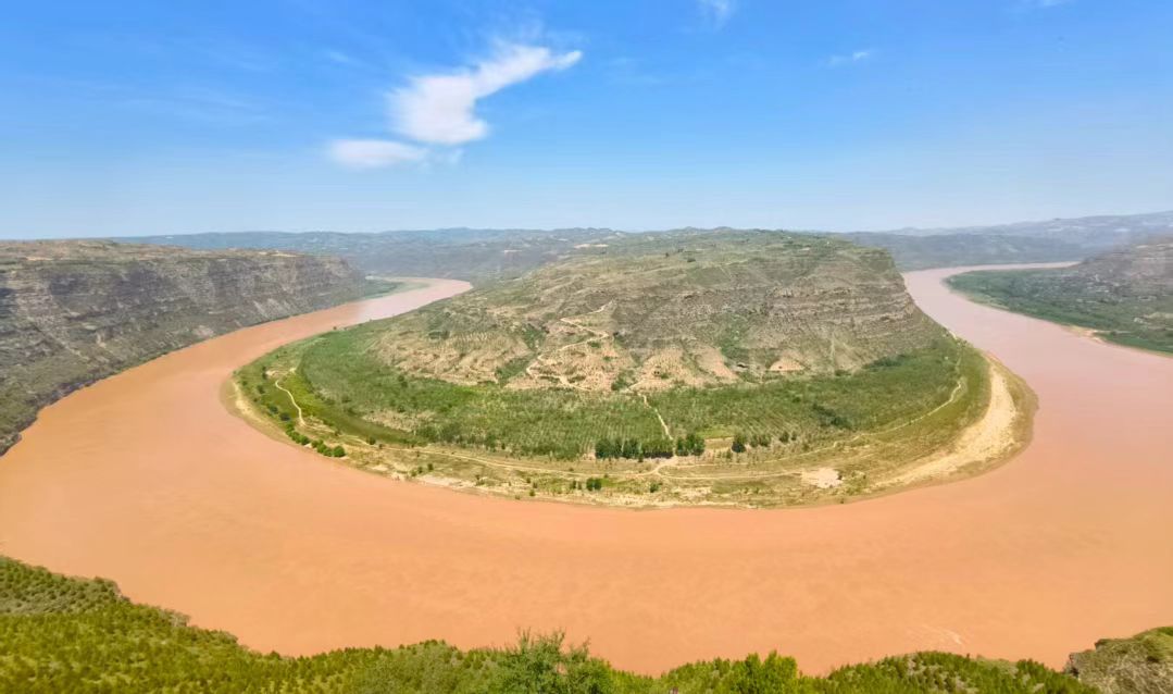 第十屆著名作家看山西臨汾行採(cǎi)風(fēng)活動(dòng)走進(jìn)永和