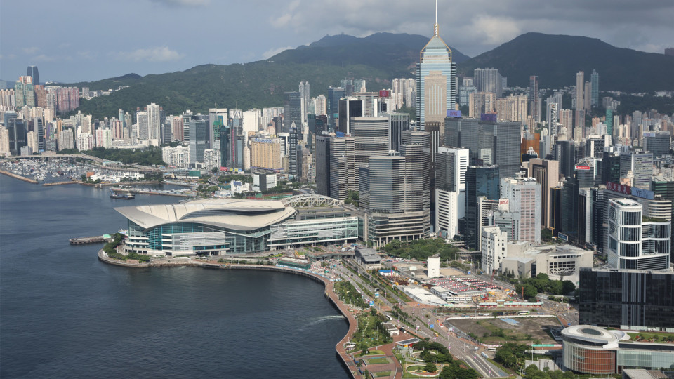 【來(lái)論】《2025年?duì)I商環(huán)境報(bào)告》體現(xiàn)香港制度優(yōu)勢(shì)及韌性