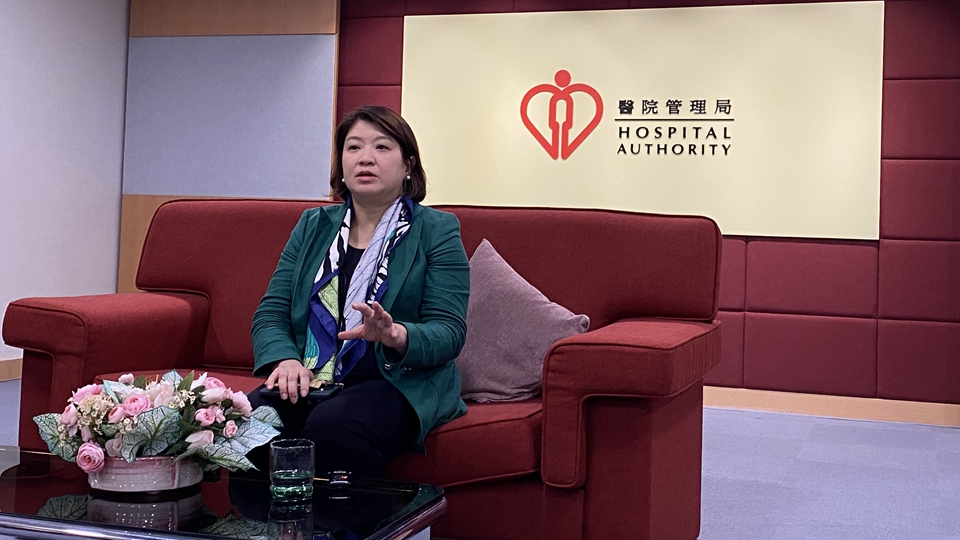 新任醫(yī)管局行政總裁李夏茵：冀縮減醫(yī)院等候時間 加強員工溝通