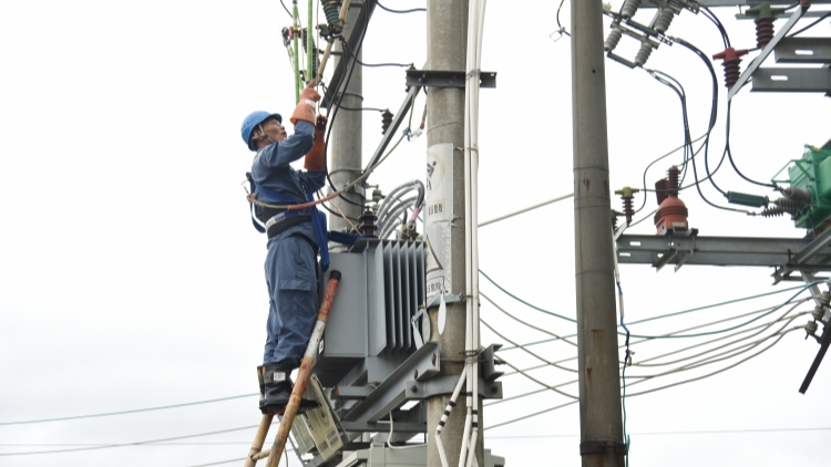 中國(guó)氣象局調(diào)整颱風(fēng)暴雨三級(jí)應(yīng)急響應(yīng)為暴雨三級(jí)應(yīng)急響應(yīng)