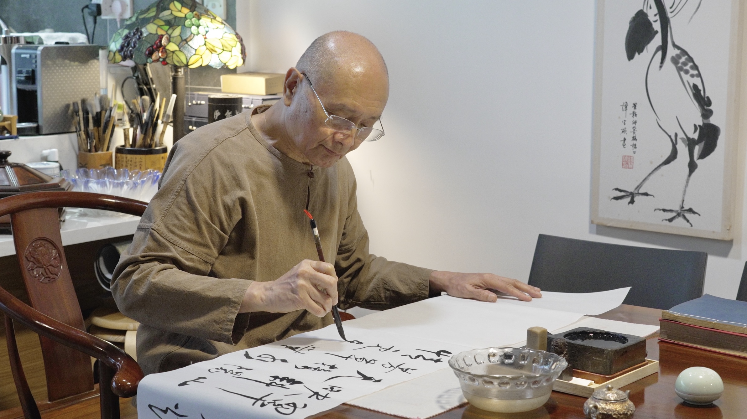 有片｜【幕後/燈起】藝術(shù)家譚寶碩的人生乾坤