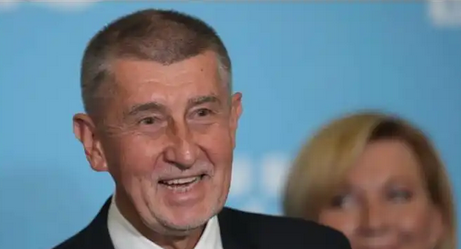 捷克前總理巴比什在競(jìng)選活動(dòng)中遇襲 