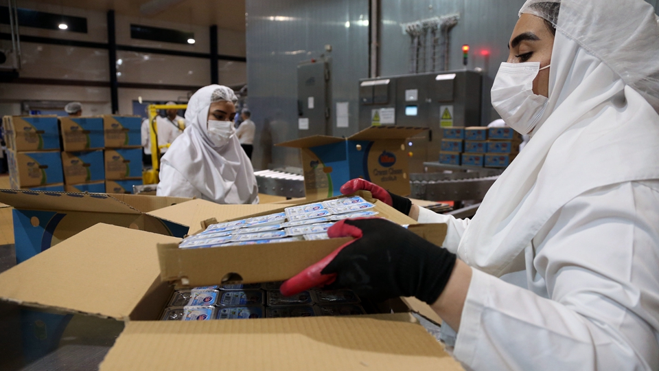 物價(jià)飆升貨幣狂跌 聯(lián)合國恢複製裁伊朗百姓叫苦