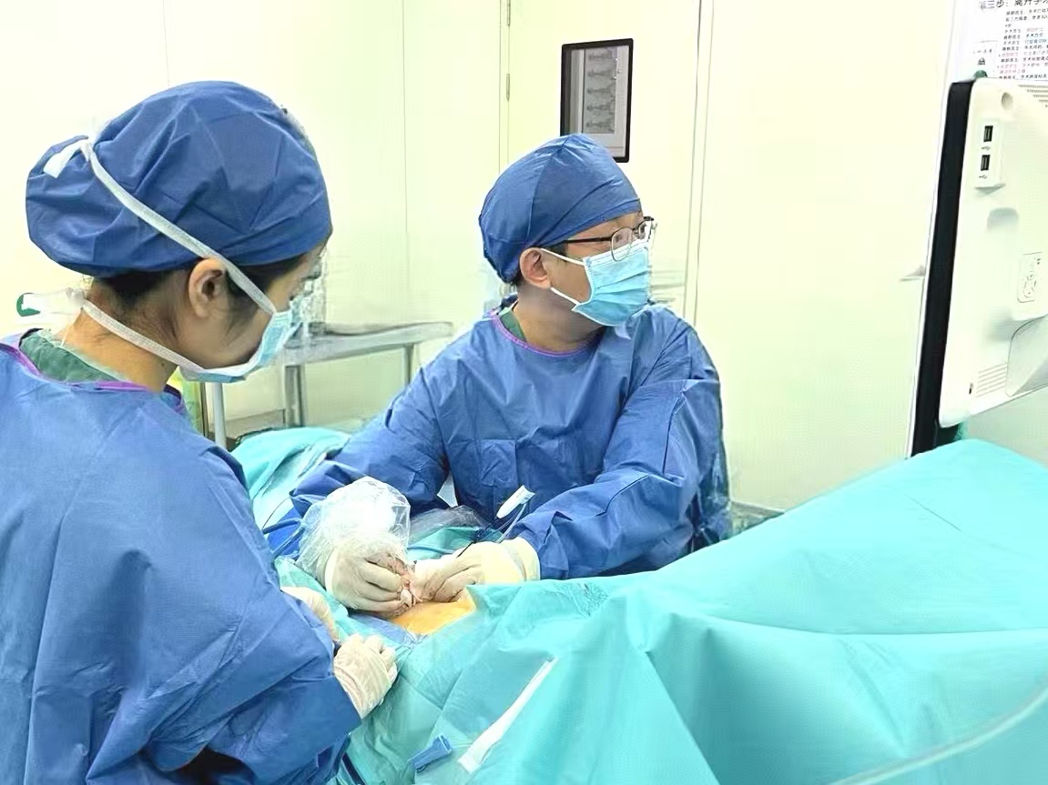 十年8次復(fù)發(fā) 深圳老闆一邊「打怪」抗癌 一邊把產(chǎn)值干到翻三倍