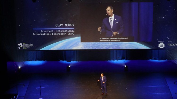 嫦娥六號(hào)任務(wù)團(tuán)隊(duì)獲頒世界航天獎(jiǎng)