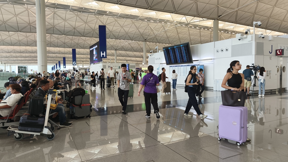 華航取消今明6班往返香港與臺(tái)北或高雄航班 