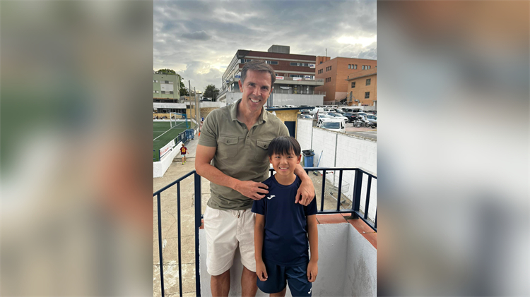 西班牙訓(xùn)練迎來機(jī)遇 香港小將Johnny仔獲馬真拿賞識(shí)作重點(diǎn)培訓(xùn)