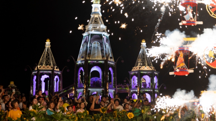 創(chuàng)歷史新高！國(guó)慶假期超24億人次跨區(qū)域流動(dòng)