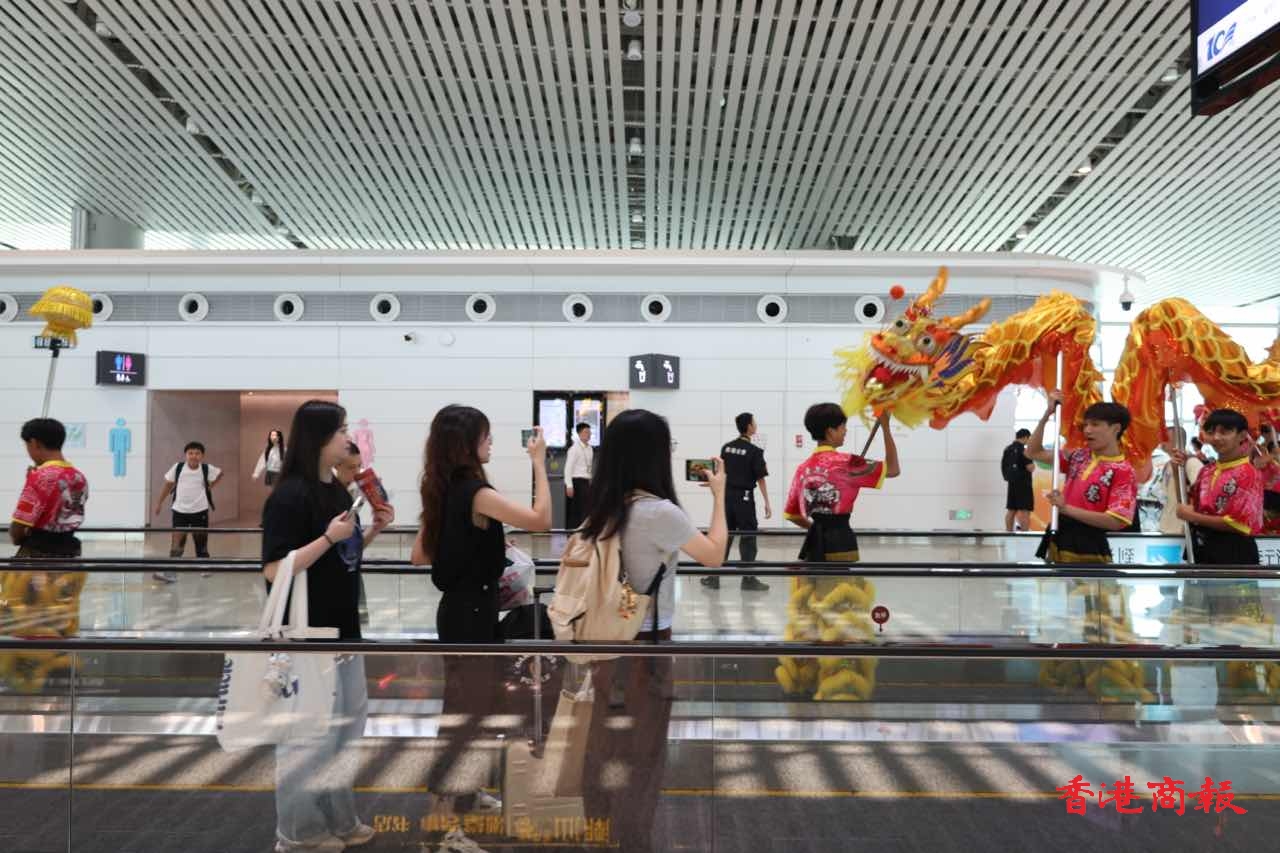 國慶中秋假期揭陽潮汕機場服務(wù)旅客25萬人次