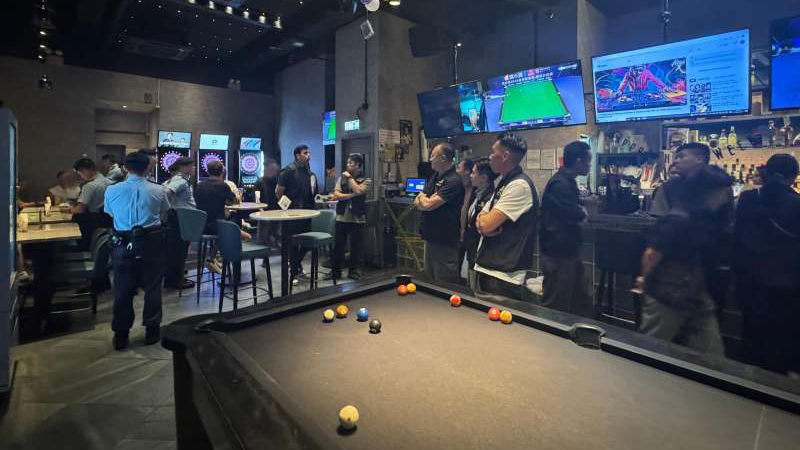 警方O記犁庭掃穴行動(dòng) 動(dòng)員600人打擊黑社會(huì)