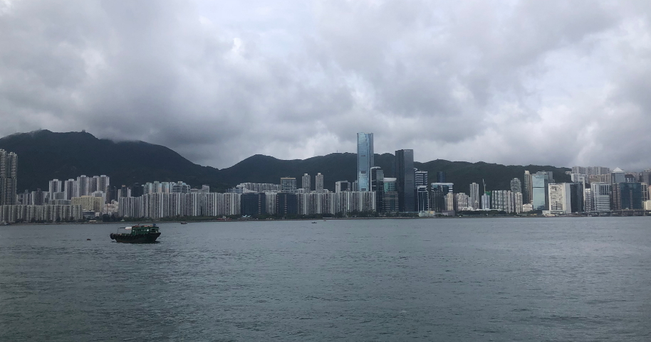 「巨無(wú)霸」中際旭創(chuàng)被曝?cái)M赴港上市，今年超20家魯企正「搶灘」香港