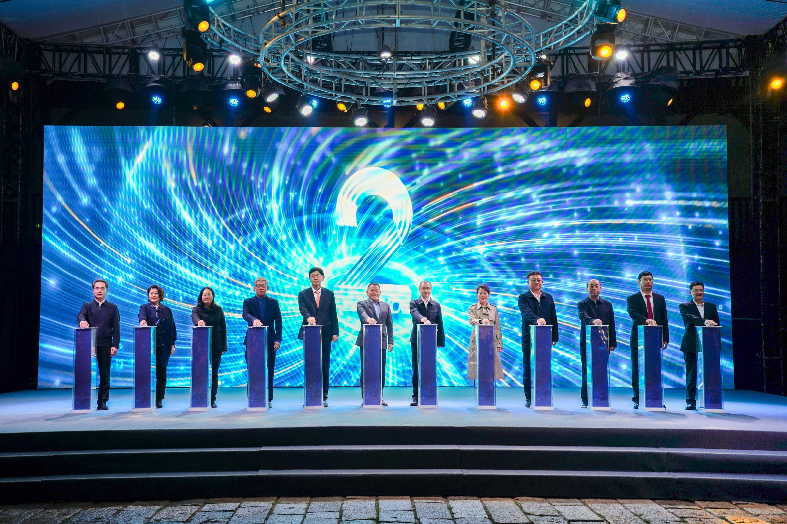 2025山東金秋消費(fèi)季青島啟幕國(guó)際消費(fèi)場(chǎng)景全球推廣引港企關(guān)注