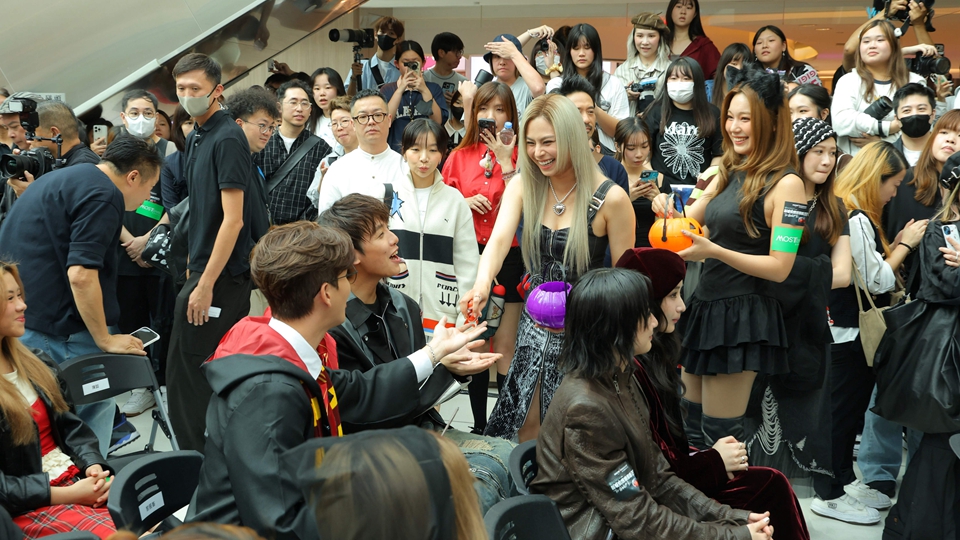 新城勁爆頒獎禮2025萬聖Party舉行 逾90歌手現(xiàn)身 全場迫爆