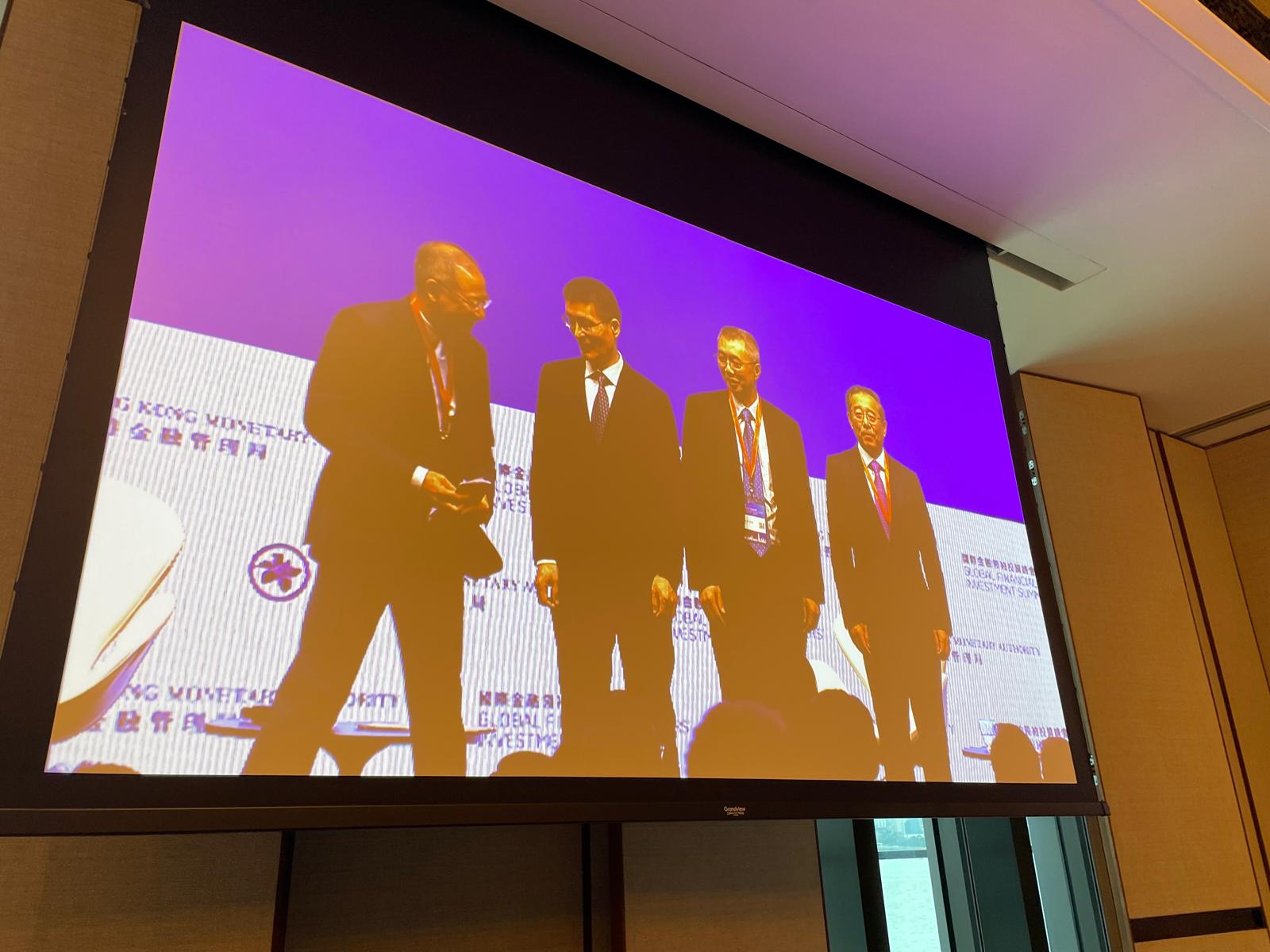 余偉文：金融領(lǐng)袖時(shí)刻要關(guān)注市場(chǎng)變化