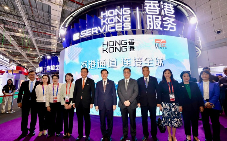 李家超率團(tuán)出席上海進(jìn)博會 380家港企參展數(shù)目創(chuàng)歷來新高