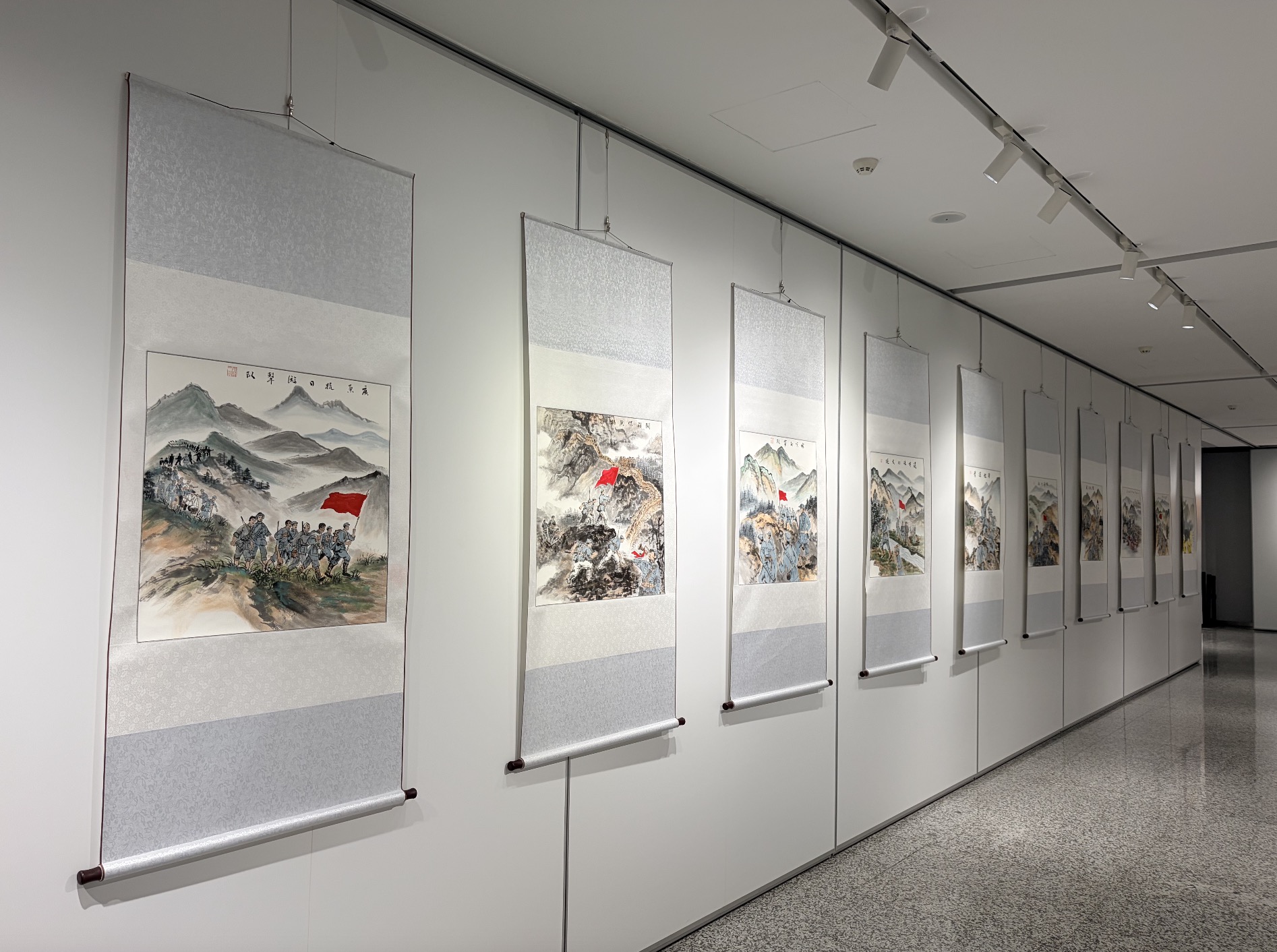 傳承紅色記憶?綻放非遺光彩——藝術(shù)融合作品展亮相深圳寶安區(qū)文化館