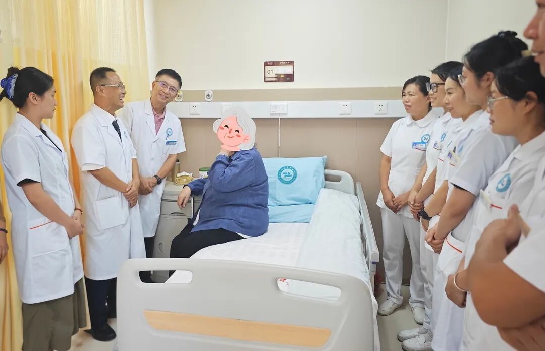 香港八旬阿婆跨境尋醫(yī) 深圳僑愛中醫(yī)助其重?zé)ɑ盍?
                                     title=