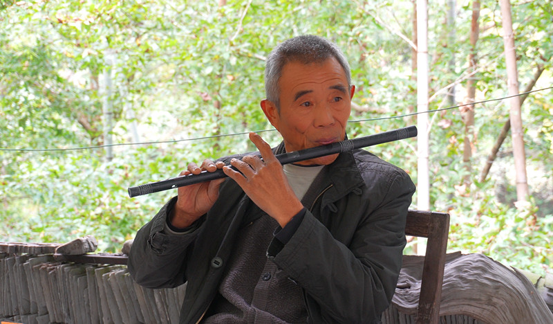 黟縣青石「會唱歌」 西遞鎮(zhèn)余香石笛復(fù)活記
