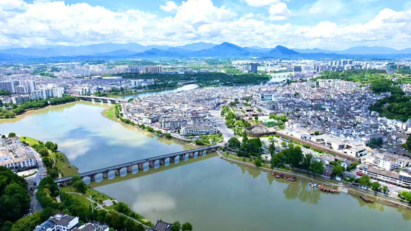 【港商觀察】?皖歙縣：千年古城改革賦能 三卷同繪「歙企無憂」