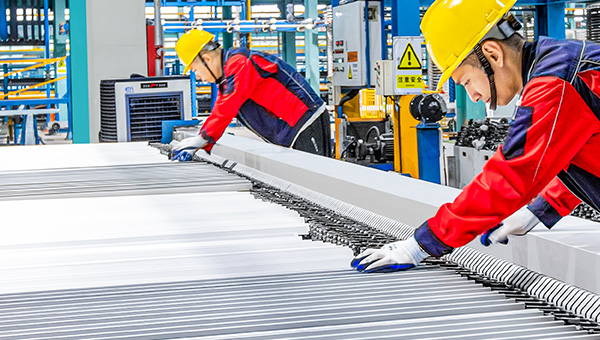 內(nèi)蒙古鋁業(yè)巨頭的「山東基因」：這位鄒平企業(yè)家如何掌舵千億帝國(guó)?