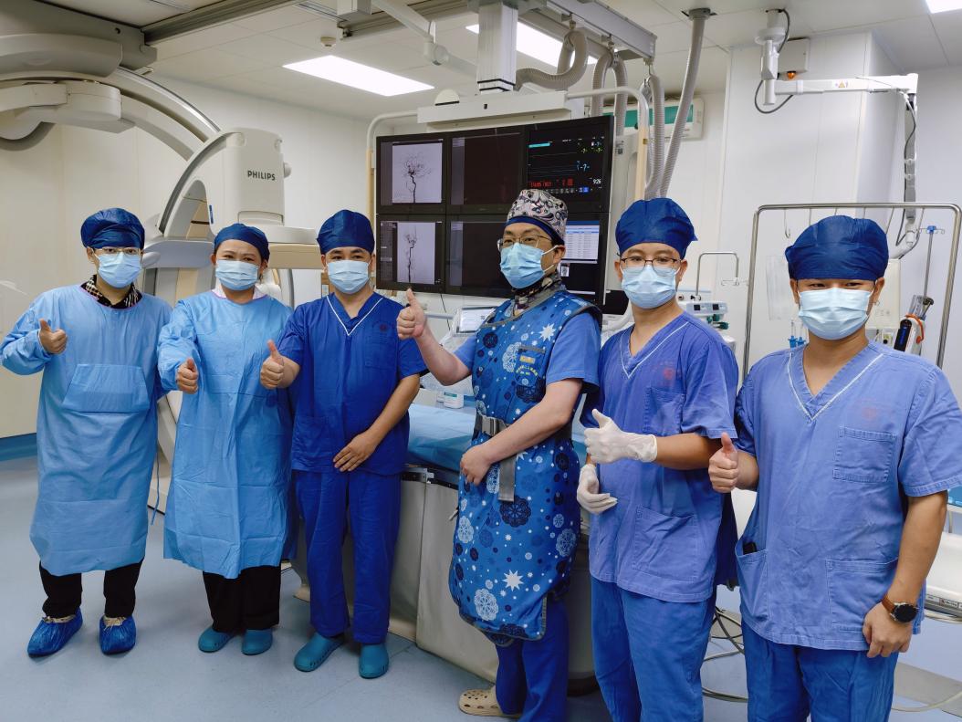 改寫未來，深圳智造再破局！國產(chǎn)二代介入機器人完成神經(jīng)介入國內(nèi)首例手術(shù)