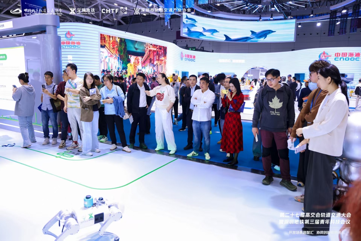 越甲靈動機器人高交會首秀攜手深圳地鐵共築智慧城軌