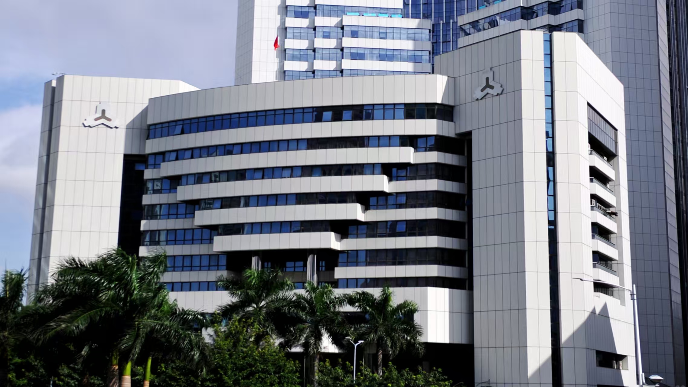 多措並舉強(qiáng)化匯率風(fēng)險(xiǎn)管理 護(hù)航深圳外貿(mào)企業(yè)揚(yáng)帆遠(yuǎn)行