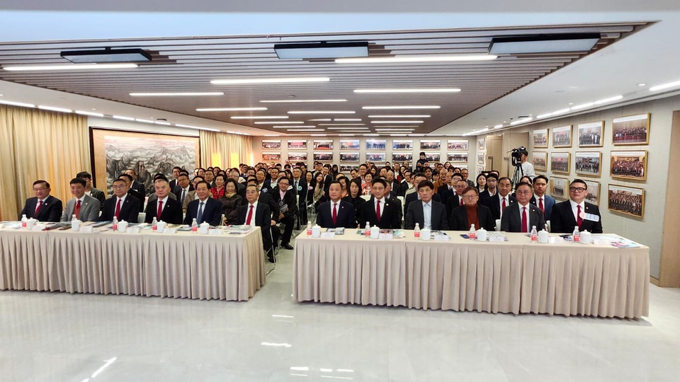 港區(qū)省級(jí)政協(xié)委員聯(lián)誼會(huì)舉行選委界別參選人交流會(huì)