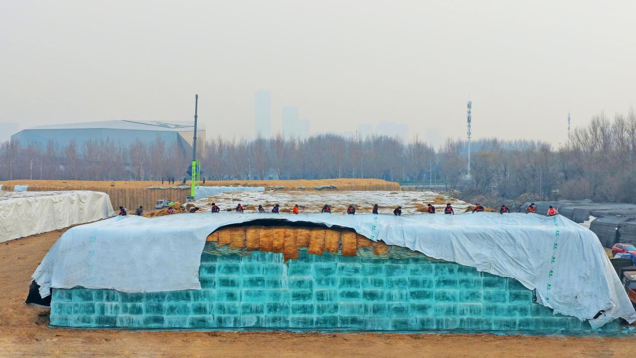 20萬立方米存冰啟用 第二十七屆哈爾濱冰雪大世界冰建明日開工