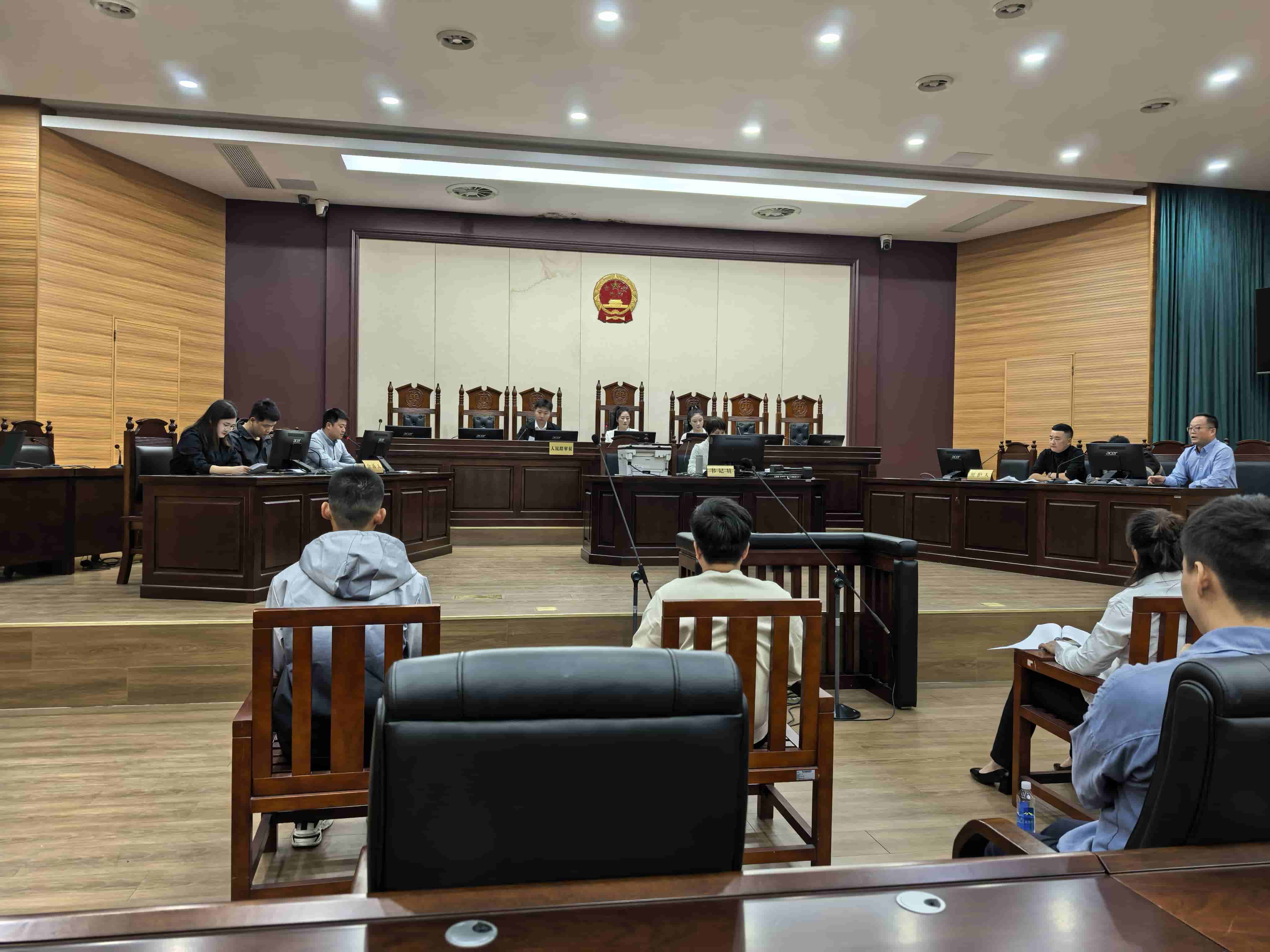 「校院協(xié)同、理實(shí)一體」——福建漳州開放大學(xué)開展模擬法庭活動(dòng)