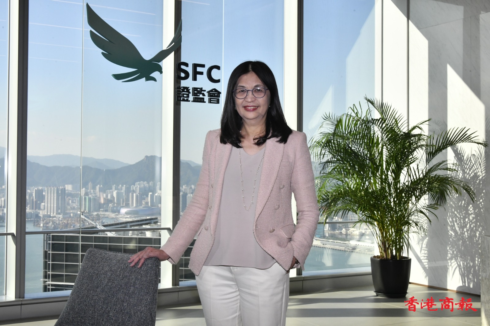 梁鳳儀：關注私募信貸風險 加快完善數字資產監(jiān)管框架