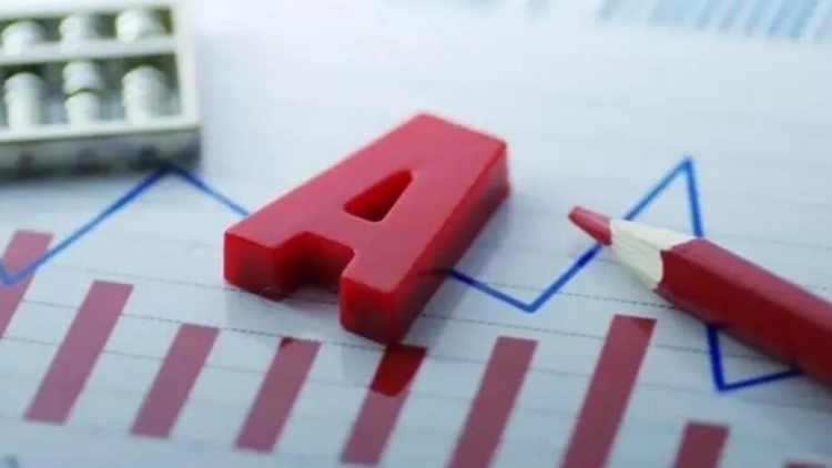 【A股收評】創(chuàng)業(yè)板指衝高回落跌0.44% 鋰電池、消費電子板塊集體走強